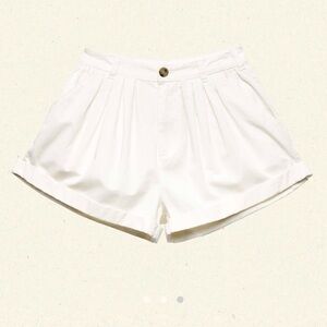 ISO Doen Paige Shorts Size 2 Salt/white